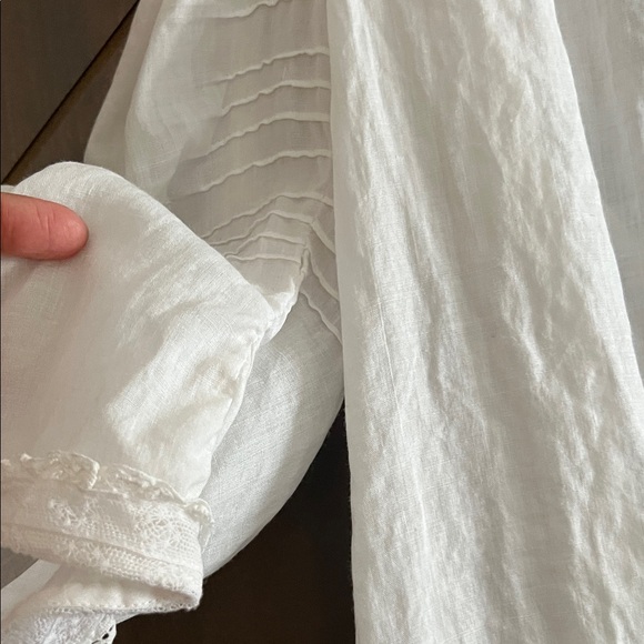 Doen Cream Blouse with Delicate Details - Picture 4 of 8